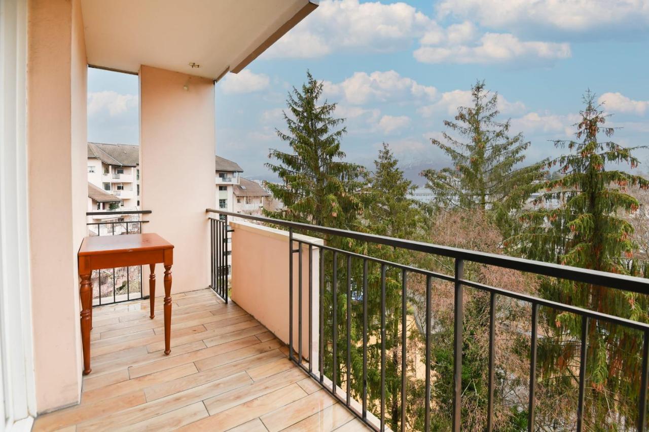 Nice Apartment With Balcony Very Close To The City Center Анси Экстерьер фото